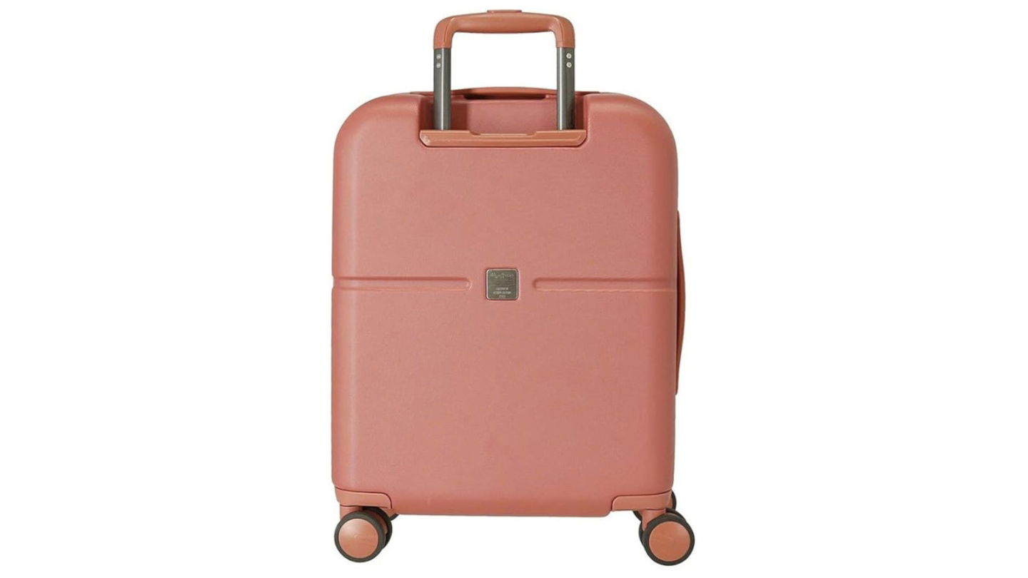 ¿Te vas de viaje y no quieres facturar? Estas 3 maletas de cabina están (de momento) tiradas de precio