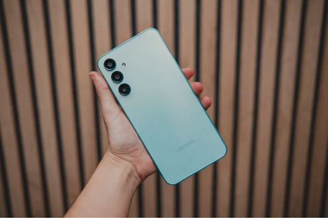 Pantalla FHD+ y autonomía para todo el día: este móvil de Samsung se desploma de precio en AliExpress Pantalla FHD+ y autonomía para todo el día: este móvil de Samsung se desploma de precio en AliExpress