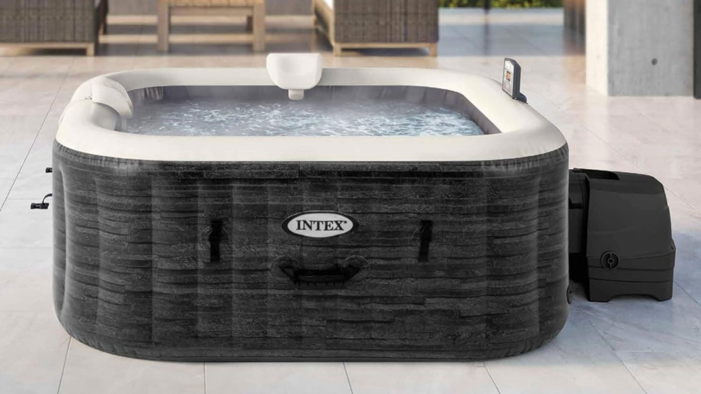 Tienes 2 spa hinchables fabulosos muy rebajados (hasta 100 euros) que quieren darte un verano inolvidable