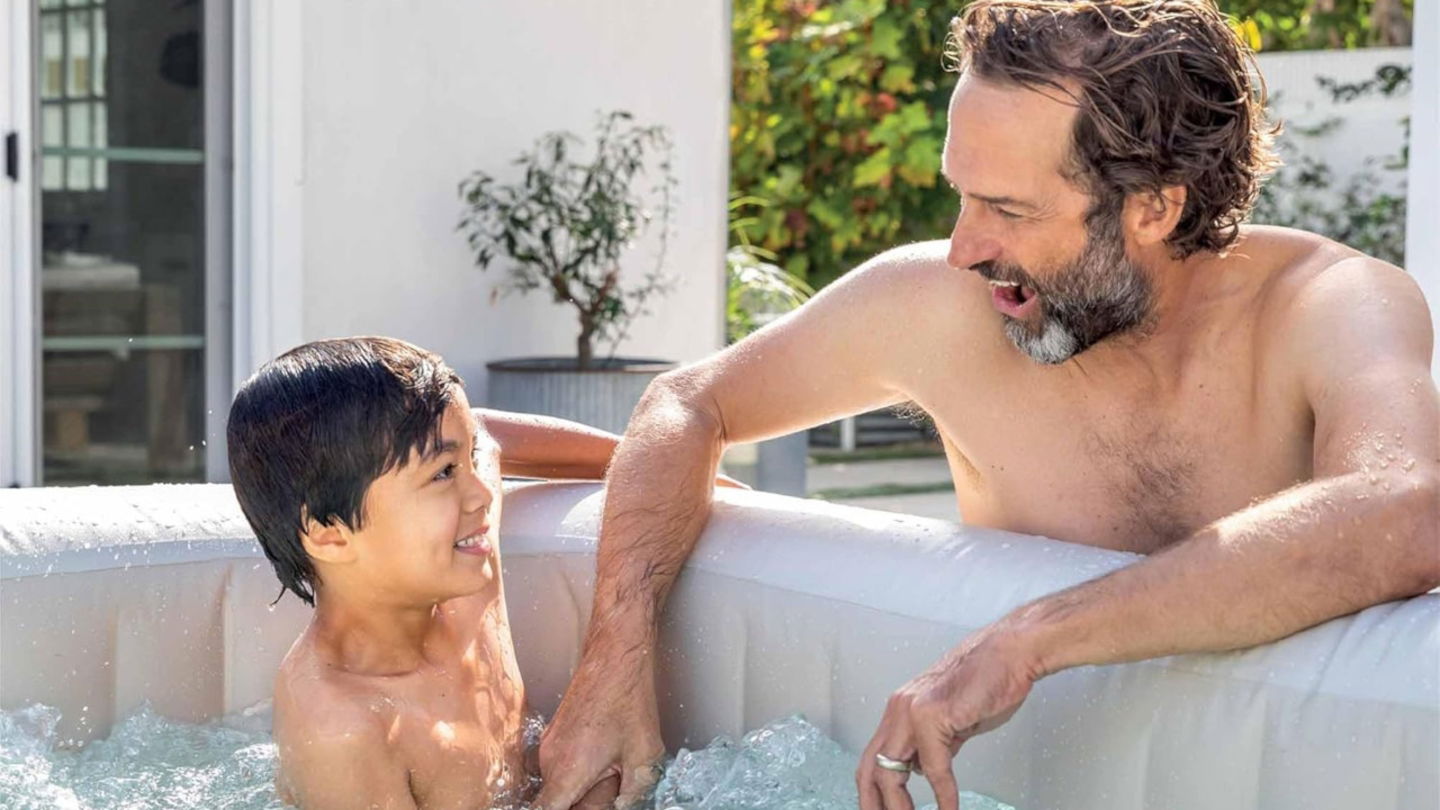 Tienes 2 spa hinchables fabulosos muy rebajados (hasta 100 euros) que quieren darte un verano inolvidable