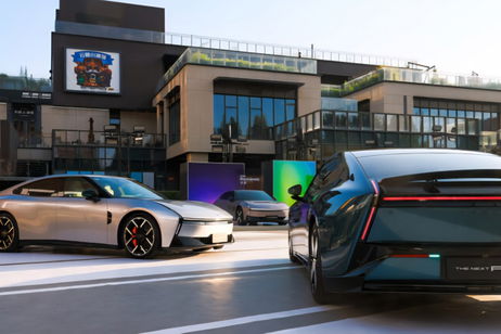 Carga en 10 minutos, pantalla motorizada y hasta 820 km de autonomía: el coche eléctrico chino que soñamos con ver en España