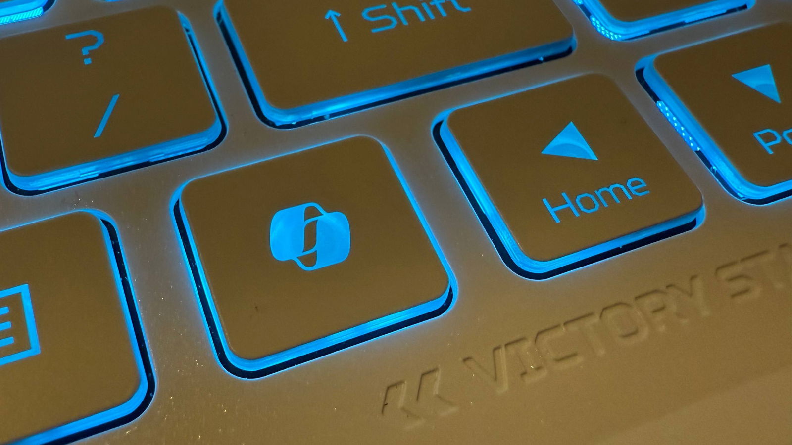 Análisis Acer Nitro V 14 AI: gran rendimiento a buen precio en un portátil gaming de incógnito