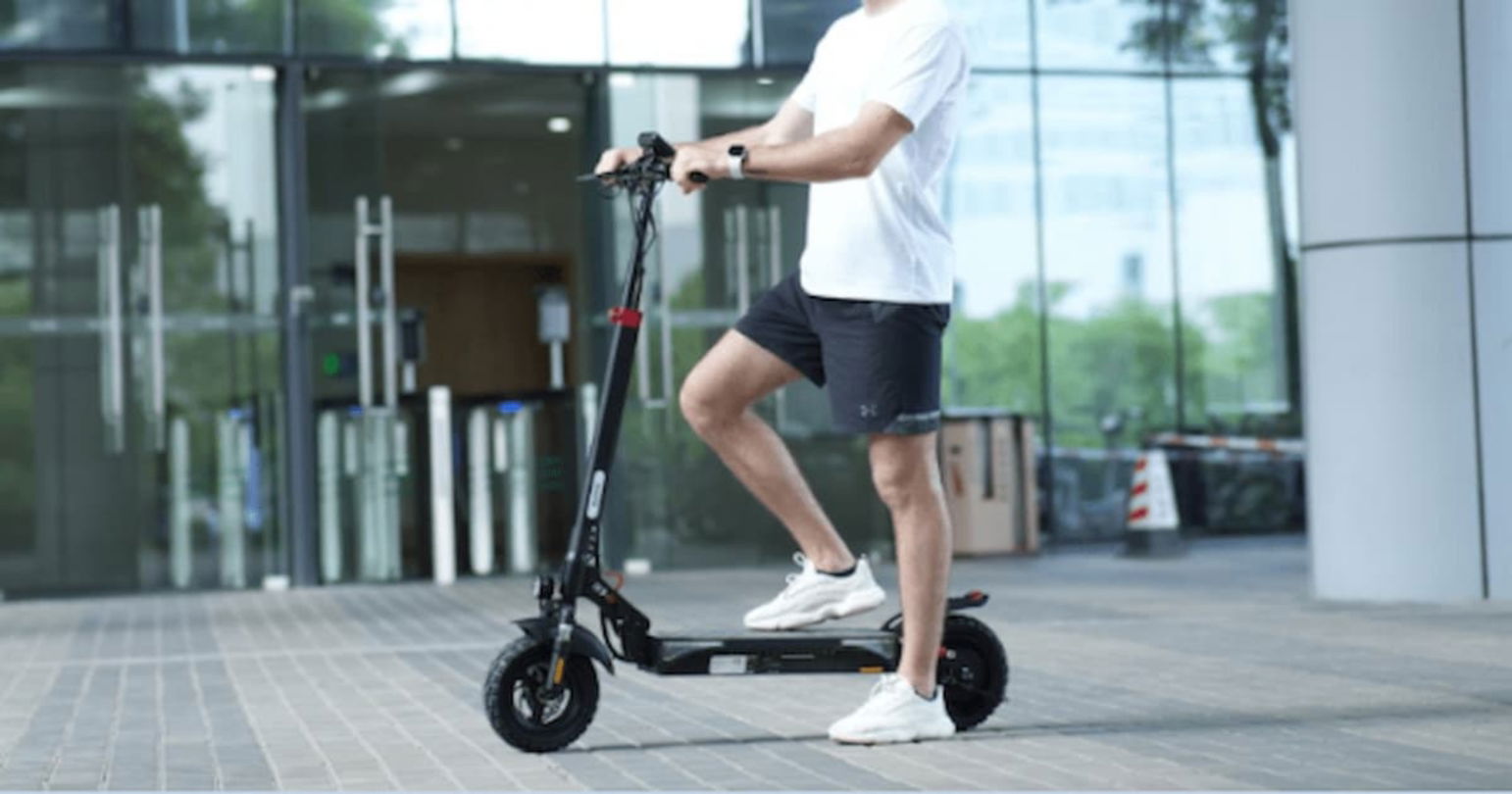 Aprovecha el descuento que tiene AliExpress para este patinete eléctrico