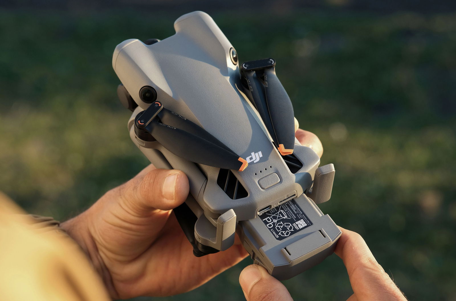 Nuevo DJI Mini 5 Pro: la mejor batería y la cámara más avanzada en el dron más compacto