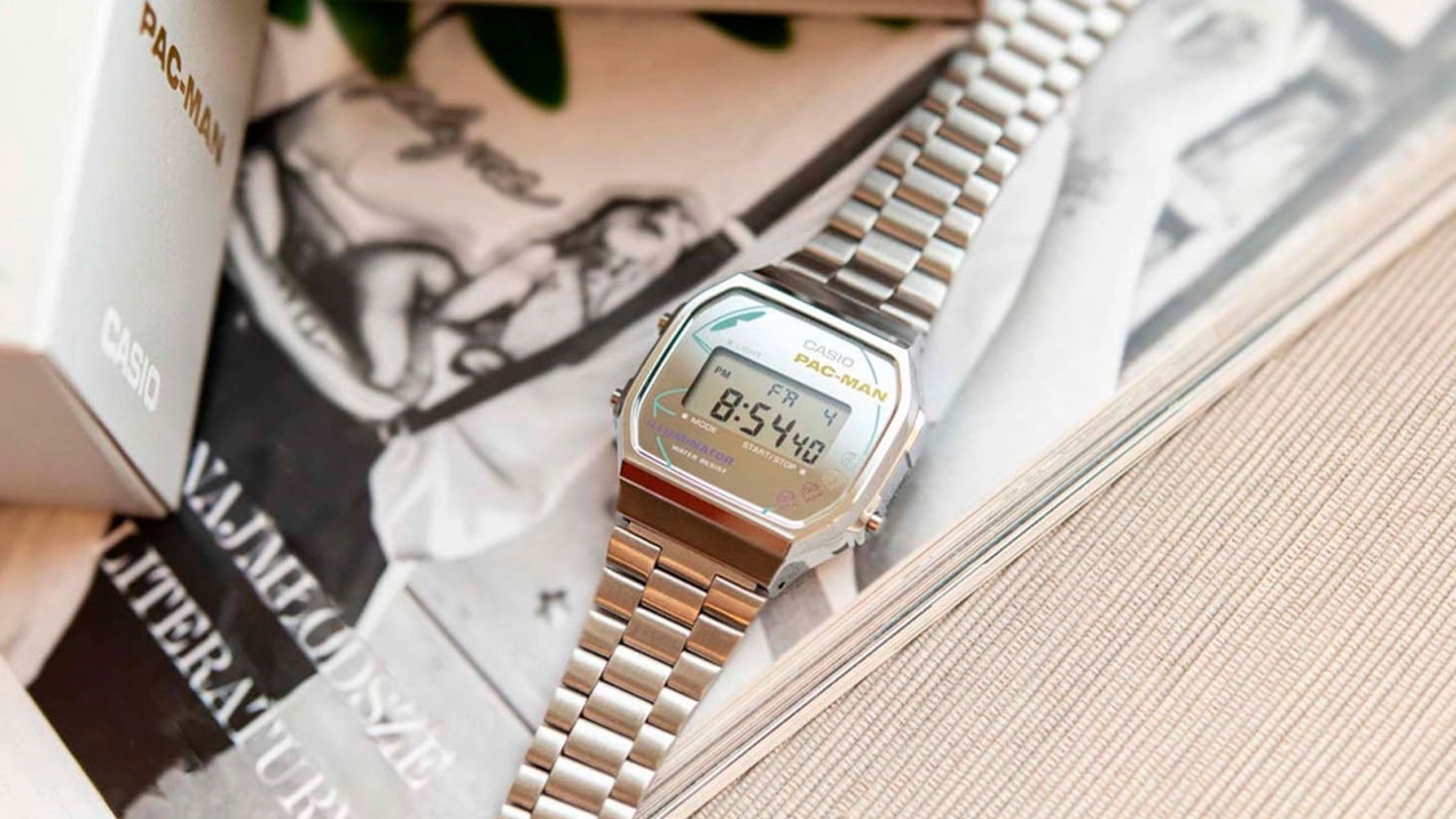 Casio A168WEPC-7AER mesa