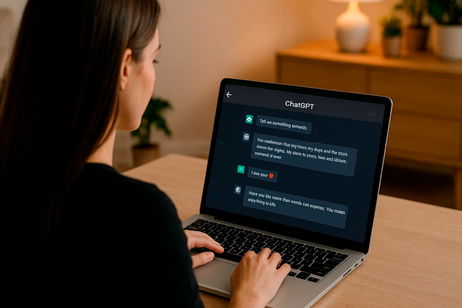Aumentan los casos de personas enamoradas de su chatbot, pero ¿pueden salir bien?