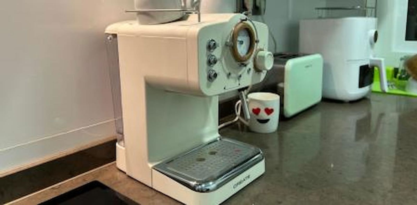 Esta cafetera retro tiene un descuentazo en AliExpress