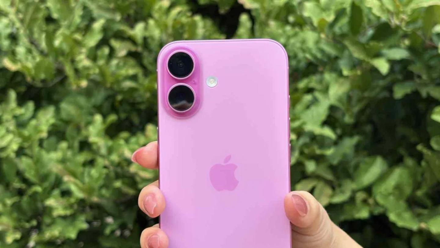 iPhone 17