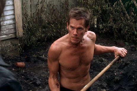 El thriller sobrenatural con Kevin Bacon que eclipsó a muchos y sigue siendo perfecto para asustarte en casa El thriller sobrenatural con Kevin Bacon que eclipsó a muchos y sigue siendo perfecto para asustarte en casa