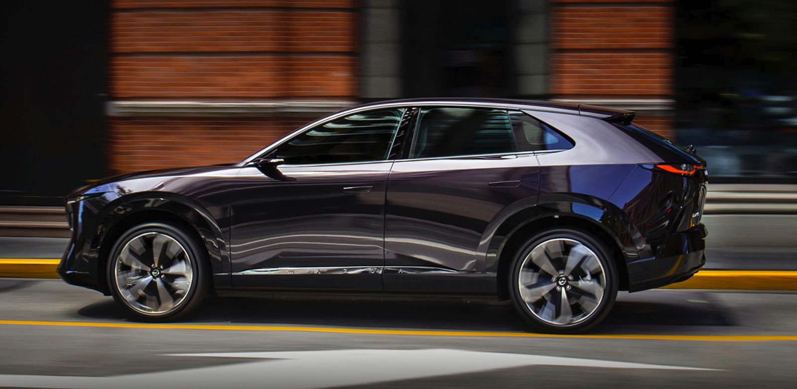 Estetica del Mazda Ez60