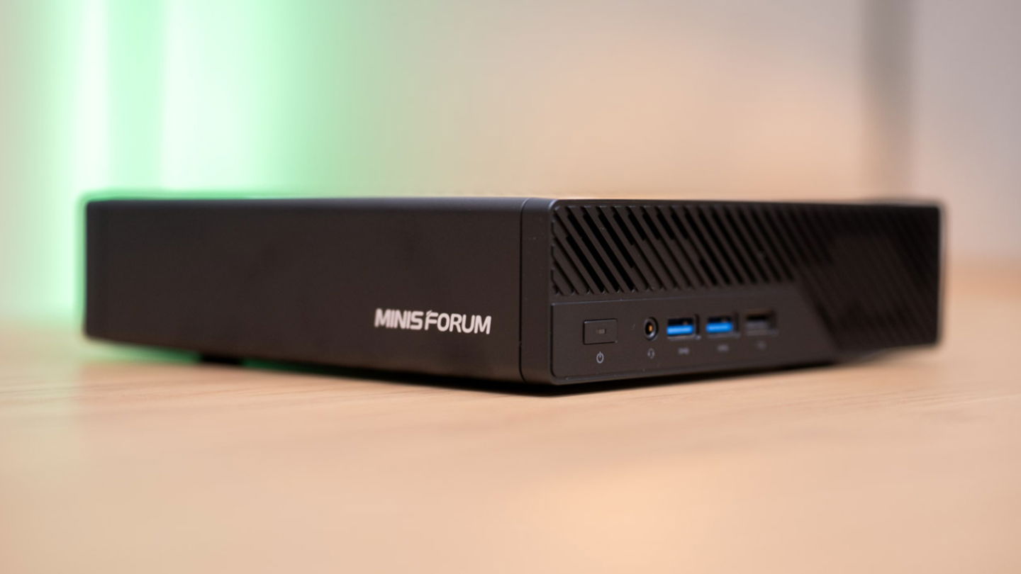 Minisforum MS-A2: la mini estación de trabajo AMD con conectividad 10 GbE y máxima expansión