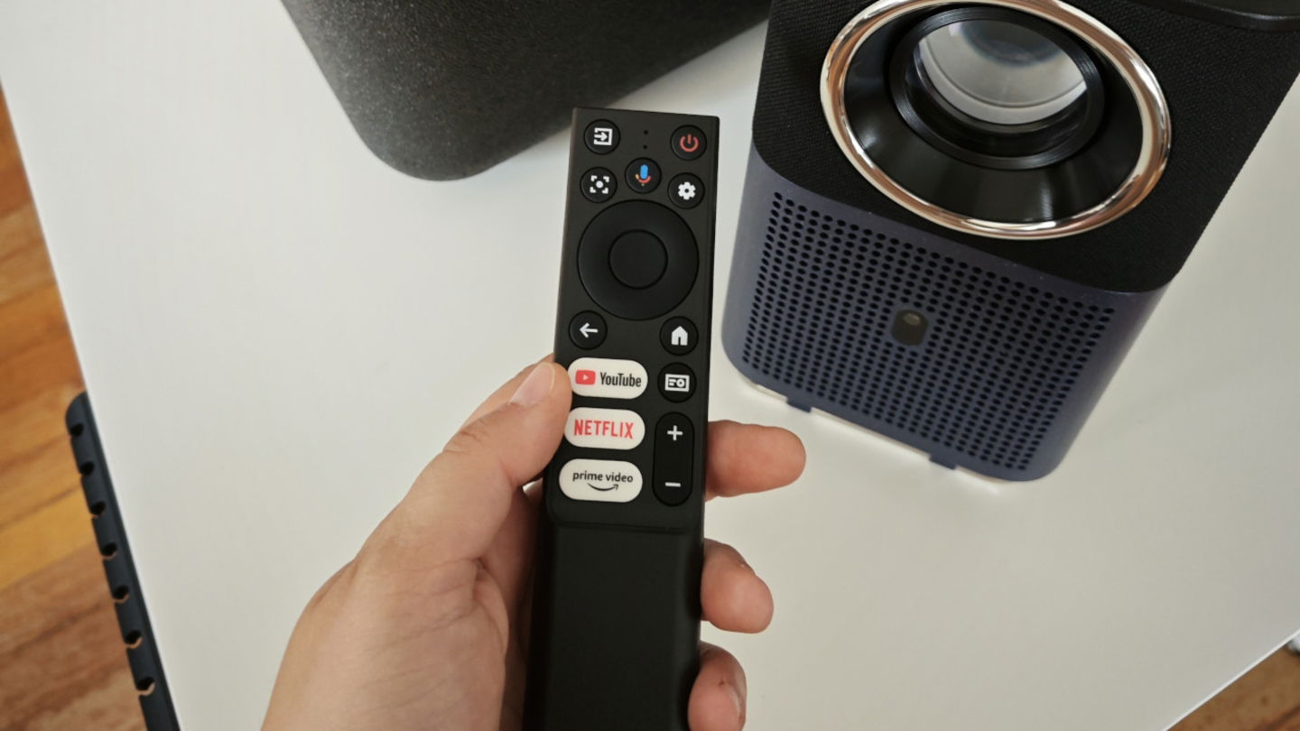 TCL A1s mando a distancia