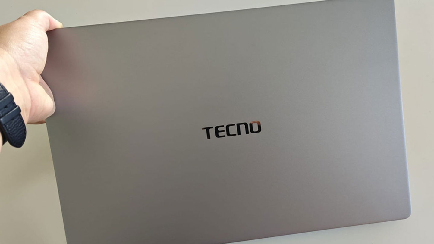Tecno Megabook K15S portada