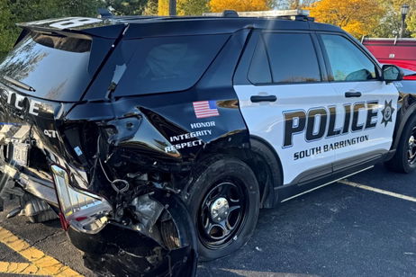 Se duerme al volante, choca contra la policía y le echa la culpa al Autopilot Se duerme al volante, choca contra la policía y le echa la culpa al Autopilot