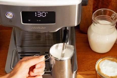 Esta cafetera es pequeña, potente y lista para espumar: tendrás espresso profesional en casa por menos de 70 euros Esta cafetera es pequeña, potente y lista para espumar: tendrás espresso profesional en casa por menos de 70 euros