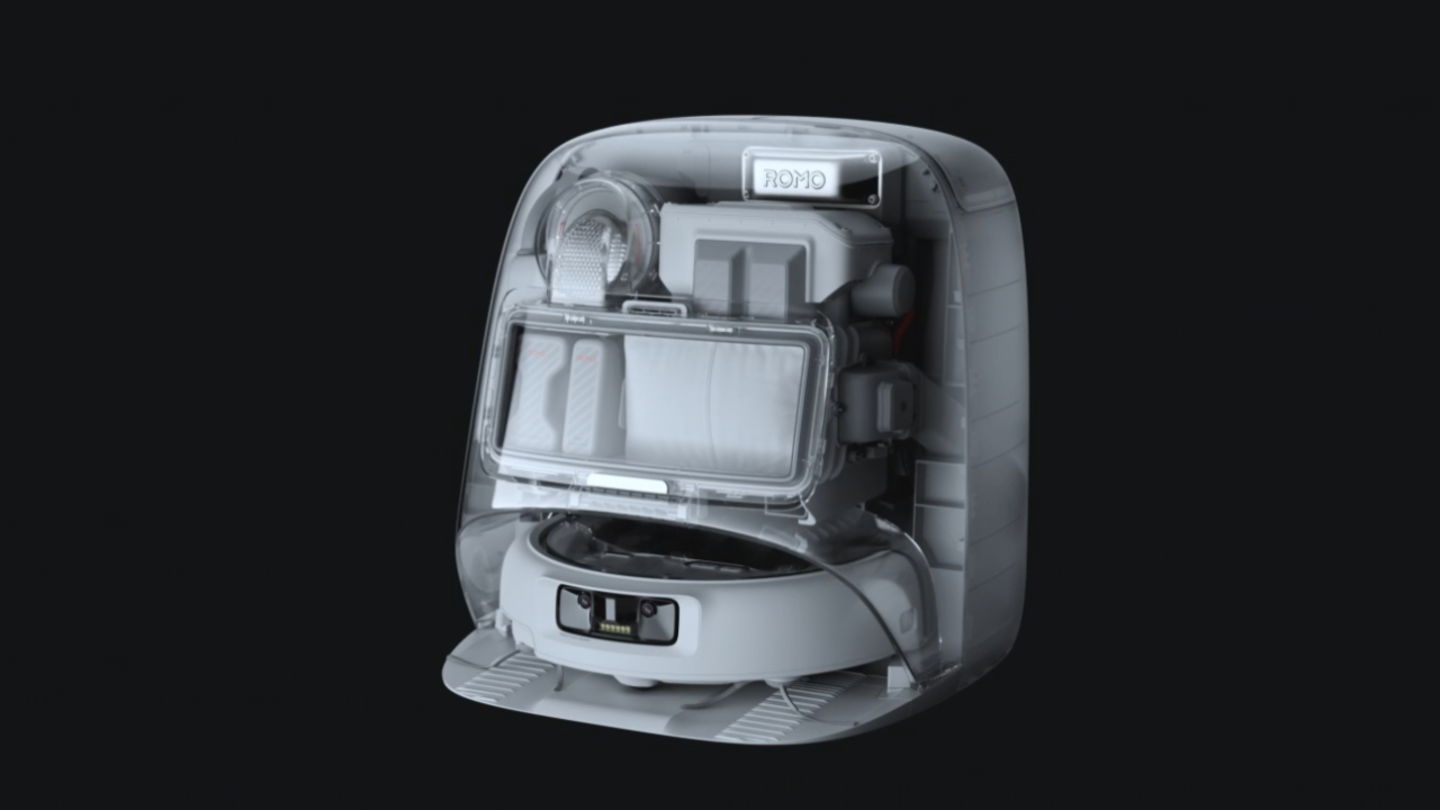 DJI Romo robot aspirador