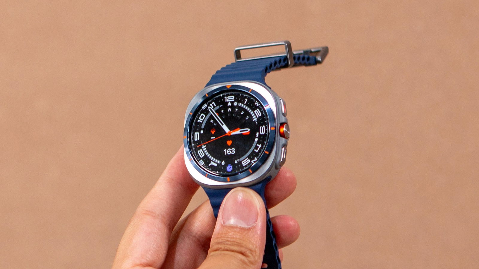 El Galaxy Watch Ultra (2025) de Samsung está en oferta en la web oficial