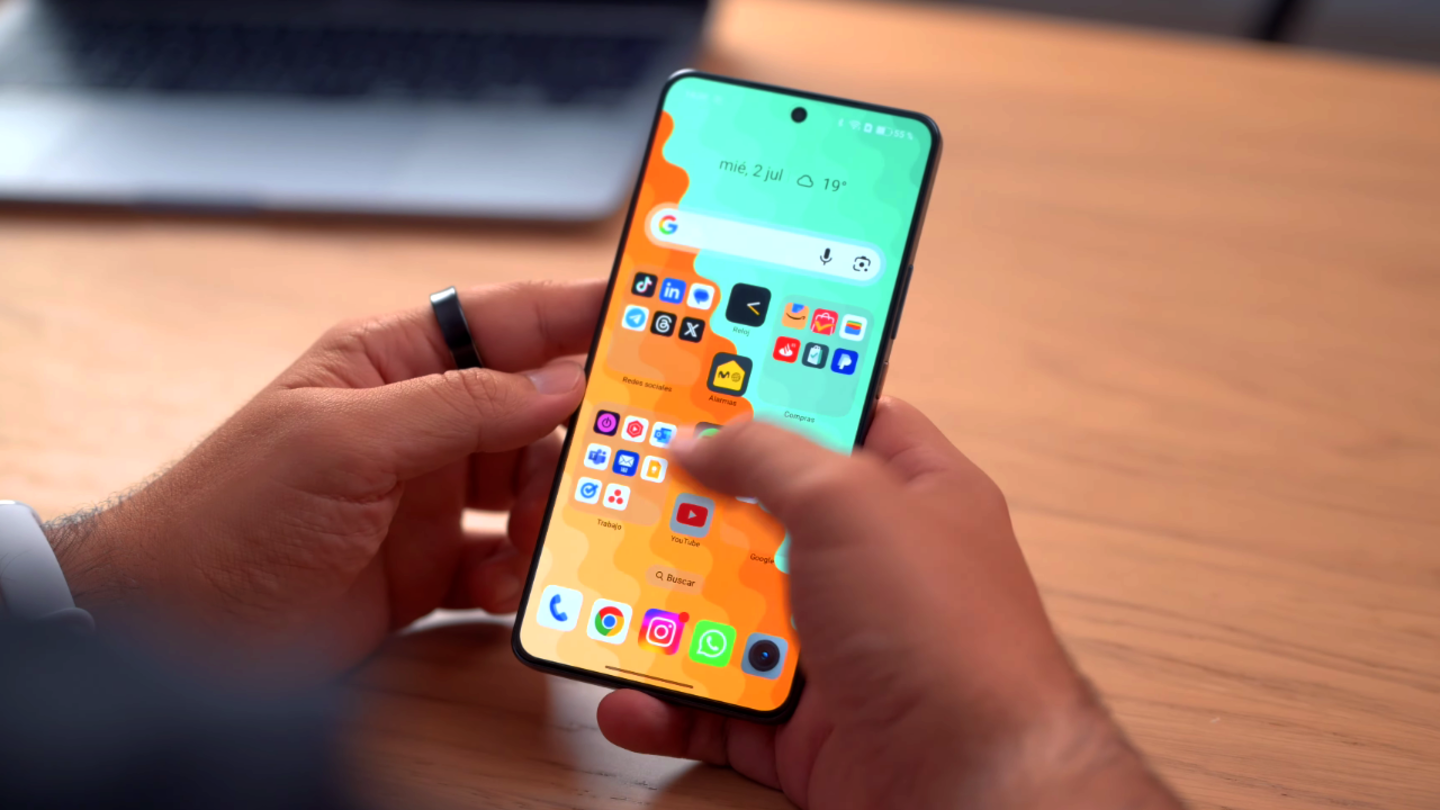 Frontal del realme GT 7T