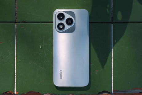 Desconocido, pero de los mejores móviles por solo 200 euros: chip Ultra, cámara de 108 MP y 5230 mAh Desconocido, pero de los mejores móviles por solo 200 euros: chip Ultra, cámara de 108 MP y 5230 mAh