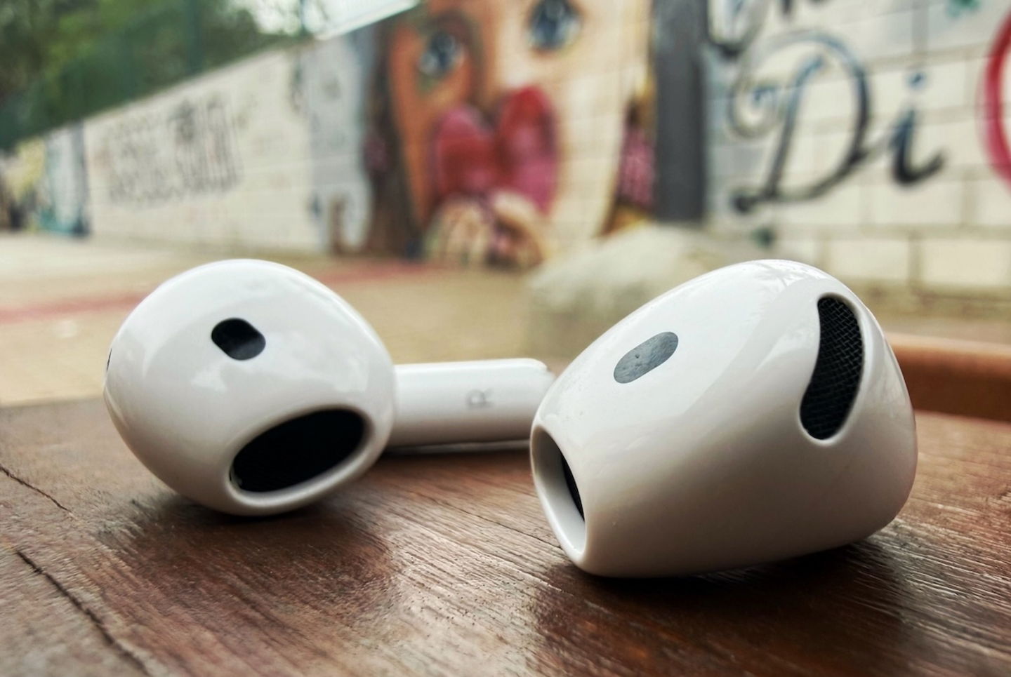 AirPods 4