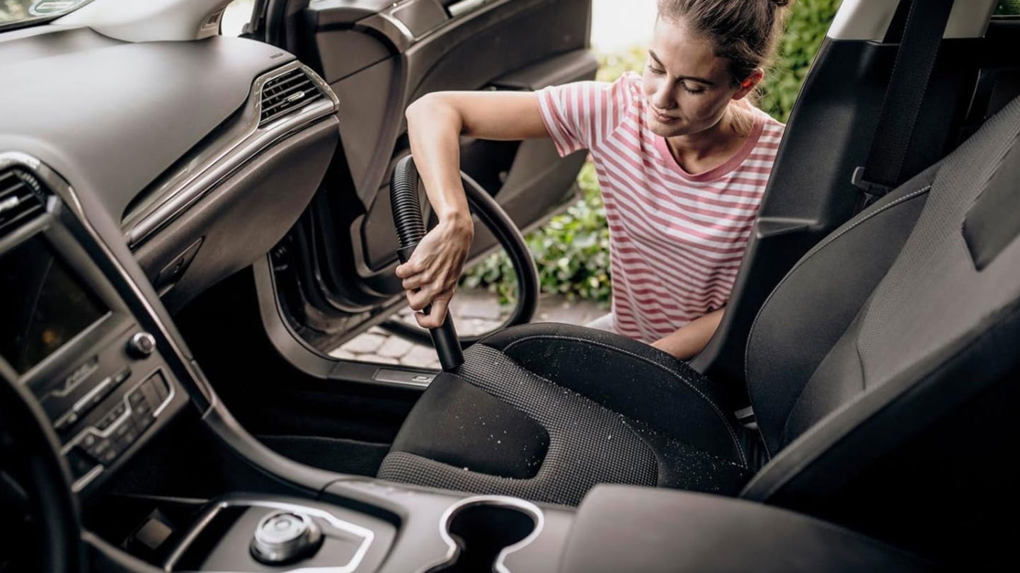 Karcher WD 2 Plus coche