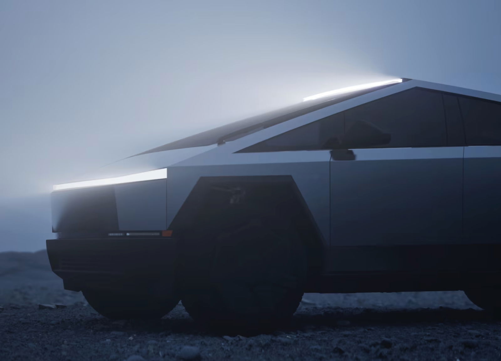 La barra de luz superior del Tesla Cybertruck