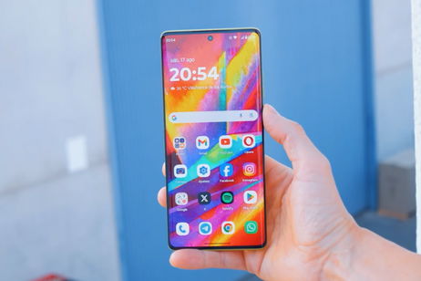 Pantalla curva 120 Hz y cámara con OIS: este Motorola parece de gama alta, pero cuesta menos de 180 euros Pantalla curva 120 Hz y cámara con OIS: este Motorola parece de gama alta, pero cuesta menos de 180 euros
