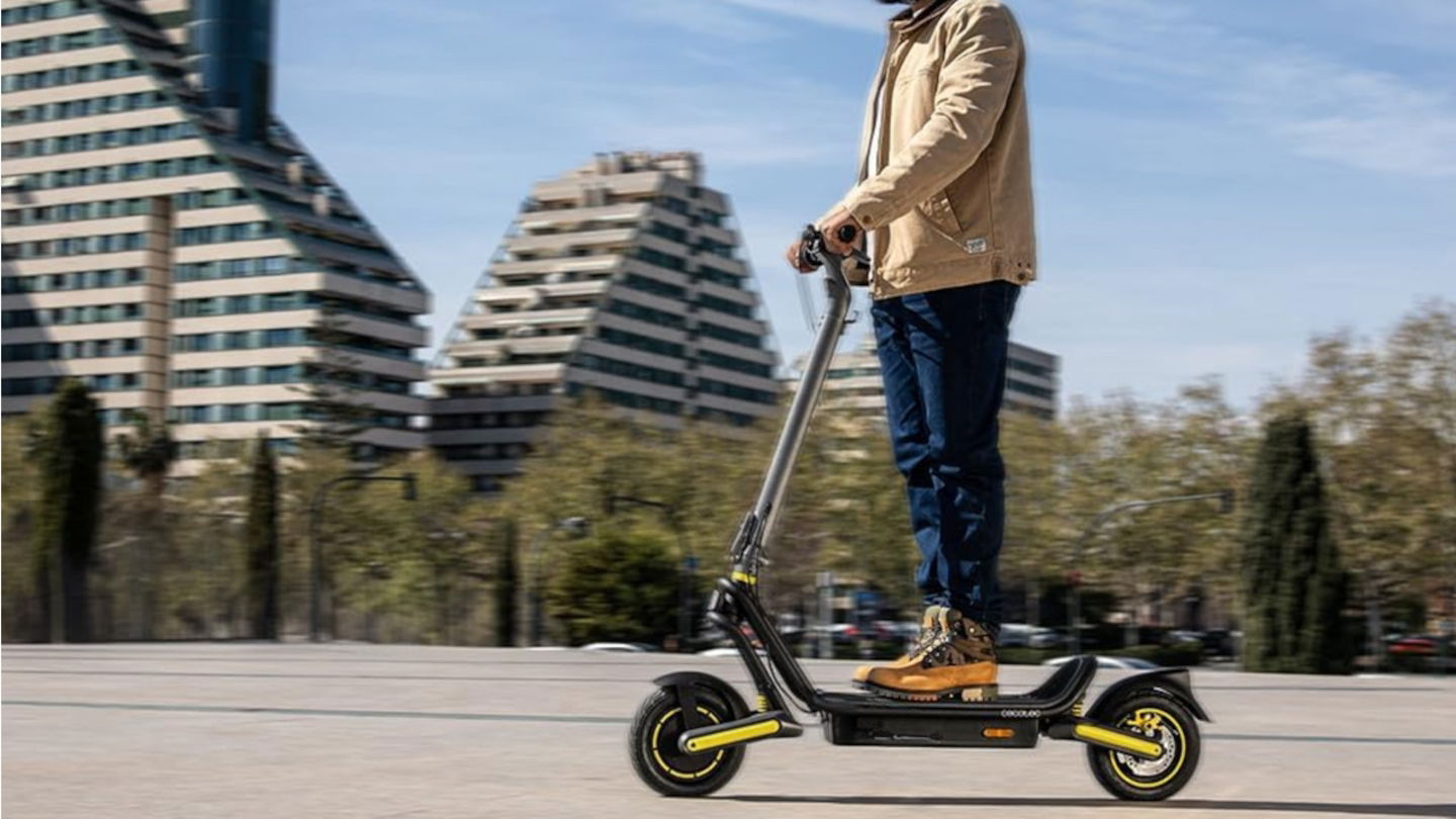 El patinete homologado por la DGT, con 50 km de autonomía y base ancha, baja 110 euros por sorpresa