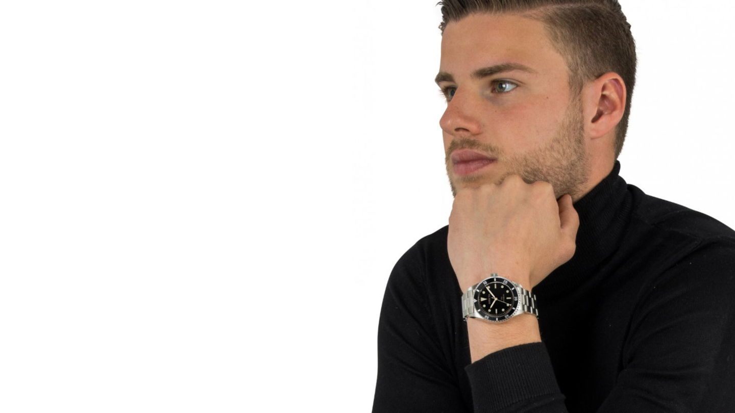 Diseño icónico de buceo, movimiento automático japonés y acabados de reloj premium: este Invicta está baratísimo, esperándote