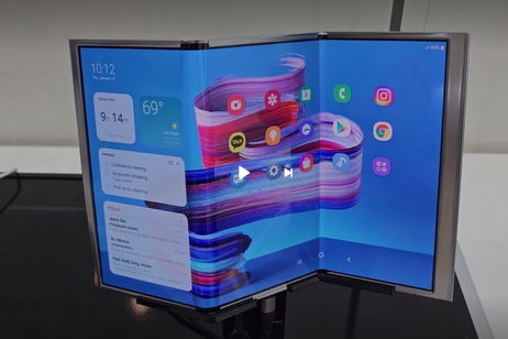 El Galaxy Z TriFold de Samsung al descubierto: el triple plegable se deja ver en una nueva exhibición tecnológica El Galaxy Z TriFold de Samsung al descubierto: el triple plegable se deja ver en una nueva exhibición tecnológica