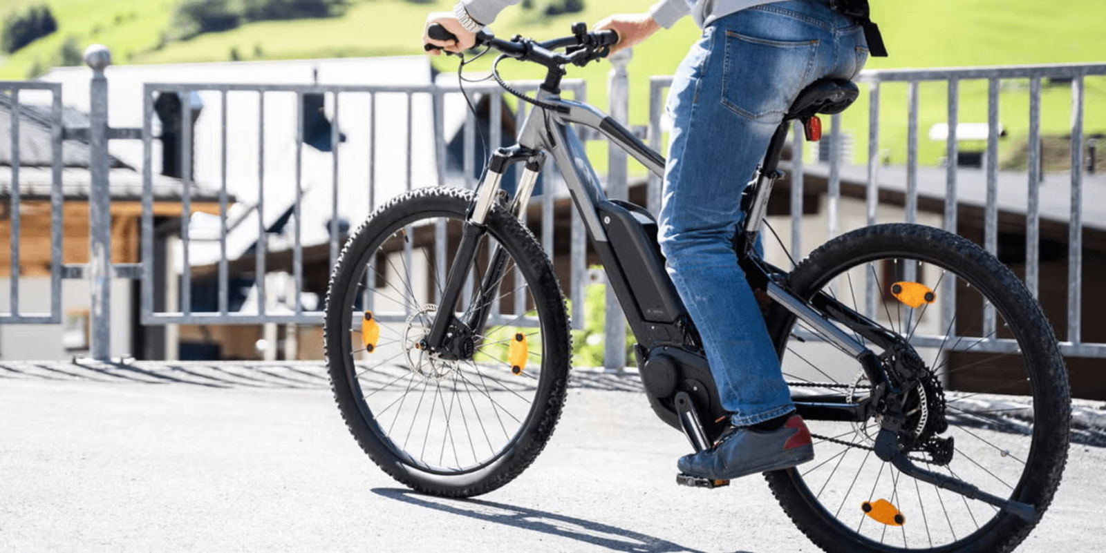 Si buscas una bici eléctrica buena, bonita y barata, entonces debes echar un vistazo a este modelo de RCB