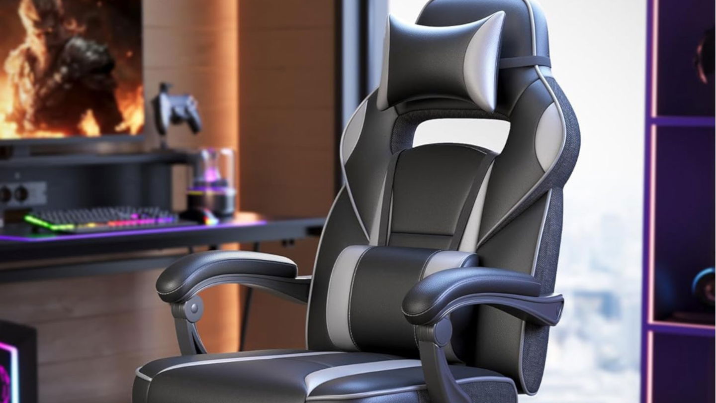 Ergonómica, con soporte lumbar y reposapiés: la silla que te hace sentir bien toda tu jornada hunde su precio