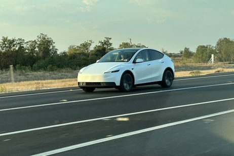 El Tesla Model Y "barato" se deja ver en fotos espía por primera vez