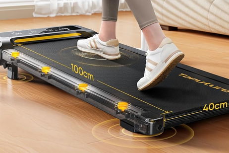 En forma incluso lloviendo con esta cinta de correr para casa con 2,5 cv de potencia e inclinación del 9% En forma incluso lloviendo con esta cinta de correr para casa con 2,5 cv de potencia e inclinación del 9%