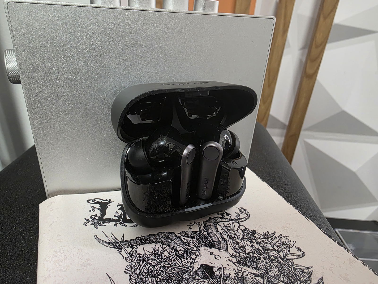 EarFun Air Pro 4 Plus, análisis: la marca más "cumplidora" vuelve a dar una lección a la gama media