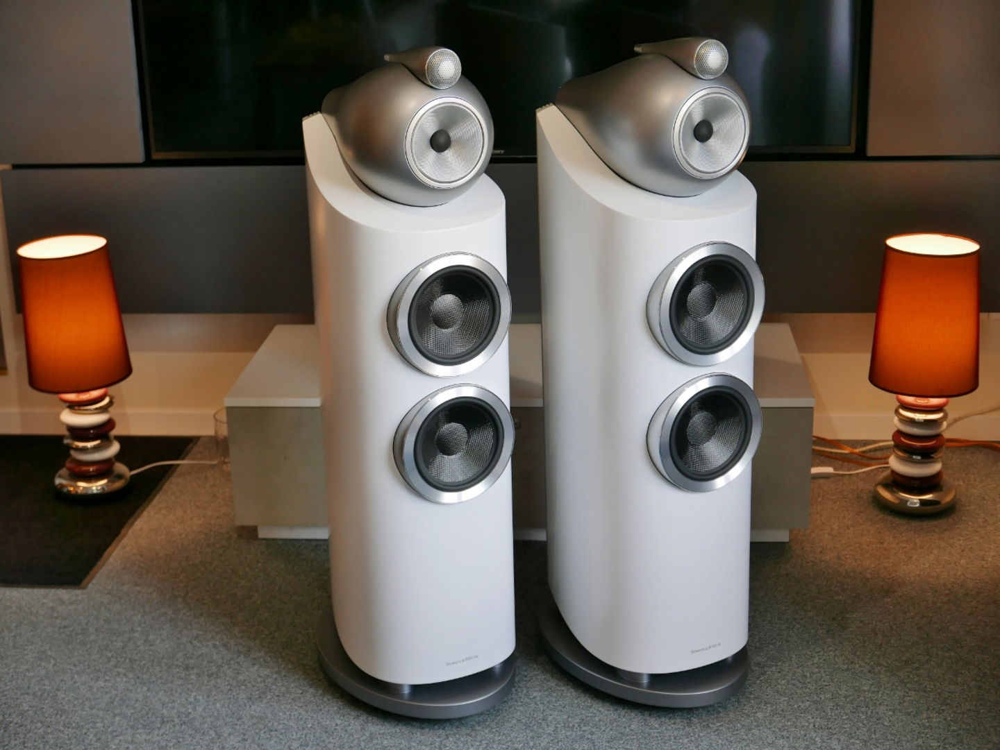 ¿Qué son los altavoces de respuesta plana y en qué se diferencian de unos Hi-Fi?