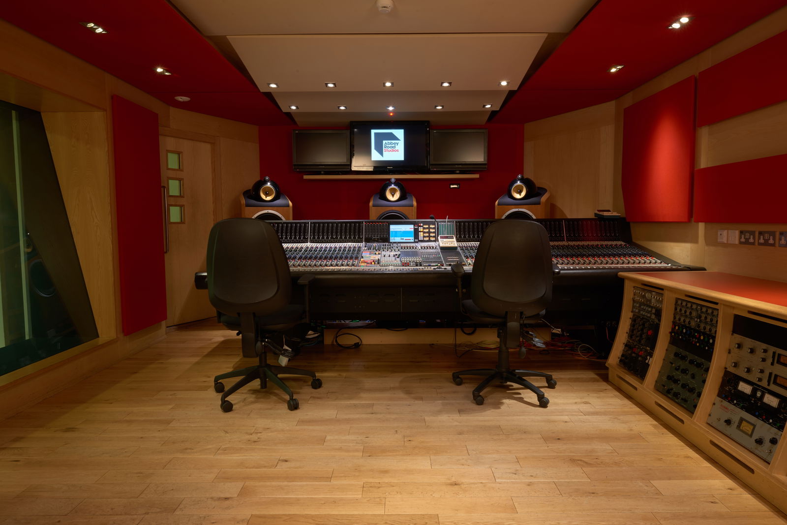 Cómo se graba una canción: de la cinta magnetofónica a la producción digital