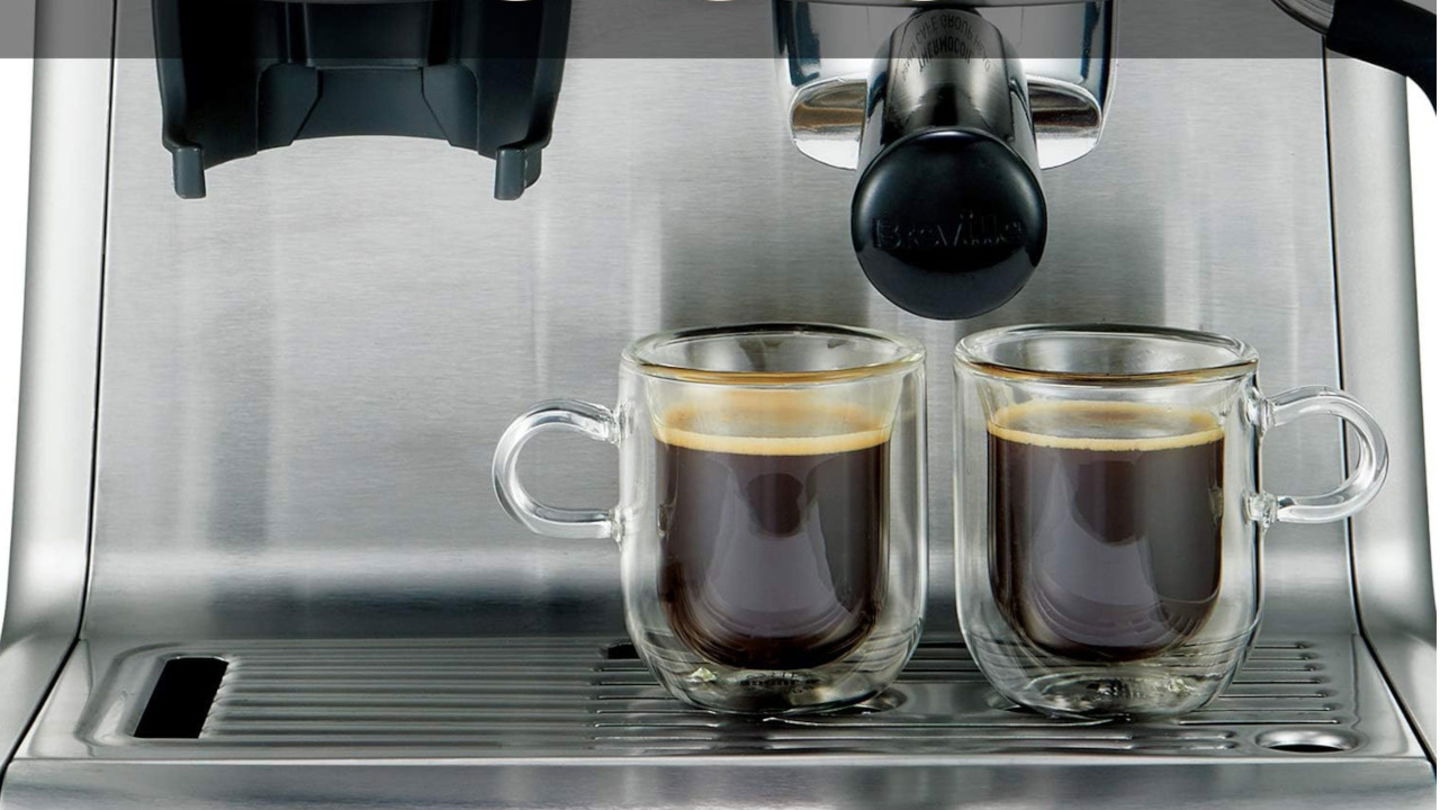 La cafetera con molinillo que está arrasando en Black Friday tiene 250 euros de descuento