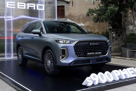 Nuevo EBRO s900 PHEV, una bestia híbrida con 425 CV y 140 km de autonomía eléctrica
