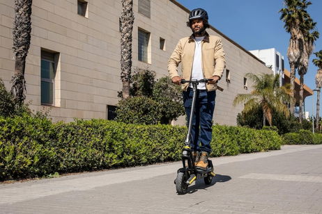 Potente, con amortiguación de calidad y muy, muy barato: este patinete de Cecotec es una compraza por este Black Friday