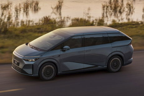 El SUV de 7 plazas con 1.600 km para conquistar a quienes aún le tienen miedo al coche eléctrico