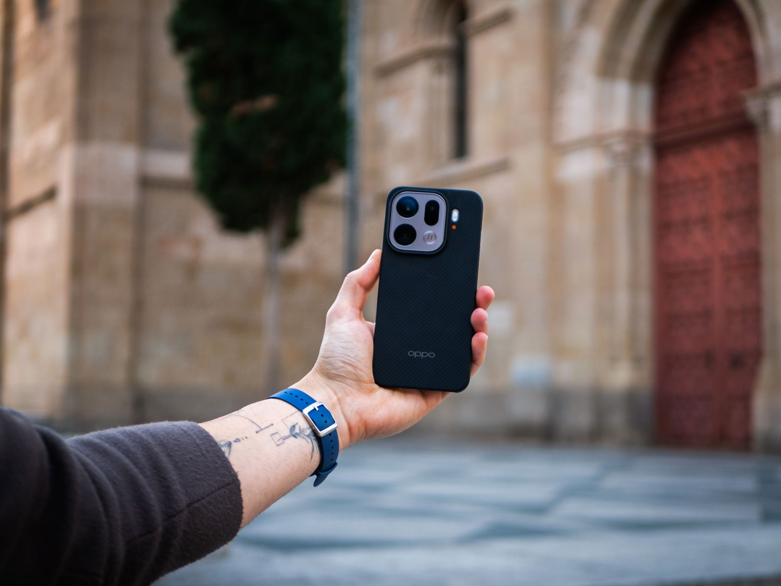 Funda de Hasselblad y OPPO