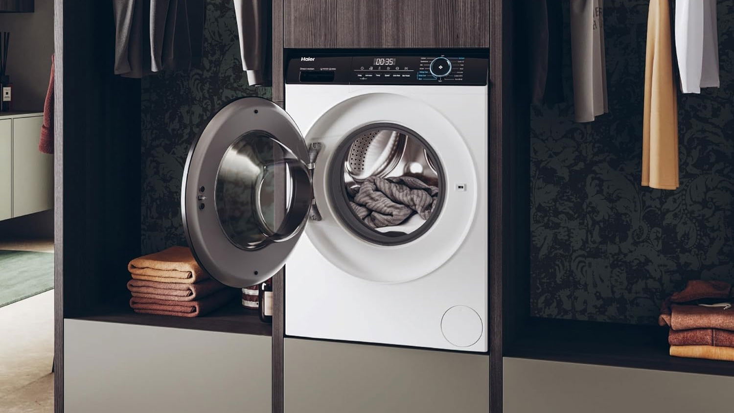 Haier I-Pro Series 3 HWD90-B14939-IB abierta