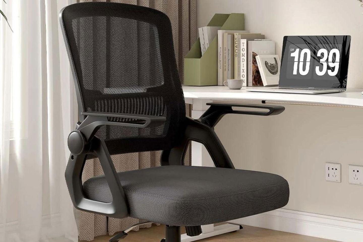 La silla de oficina mejor valorada de AliExpress solo cuesta 50 euros y pinta a agotarse por el 11 del 11