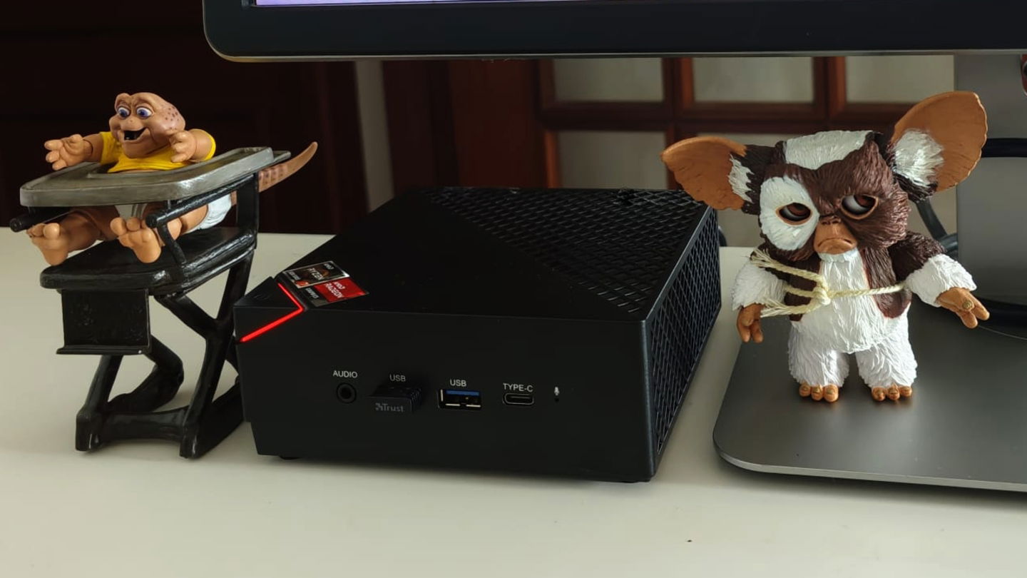 NiPoGi AM06Pro, análisis: equilibrio, silencio y tamaño mínimo en un mini PC que sorprende