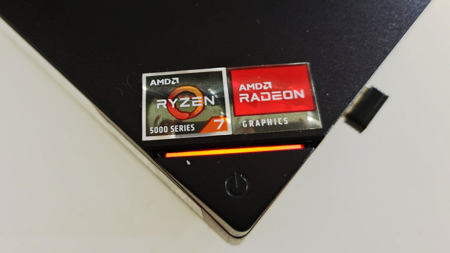 NiPoGi AM06Pro, análisis: equilibrio, silencio y tamaño mínimo en un mini PC que sorprende