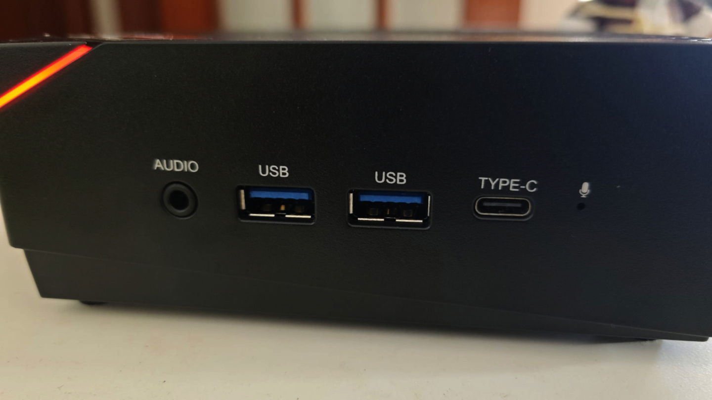 NiPoGi AM06Pro, análisis: equilibrio, silencio y tamaño mínimo en un mini PC que sorprende