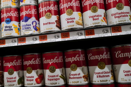 Un ejecutivo afirma que la comida de su empresa "es para pobres" y se hace con carne de mentira, la compañía lo niega y lo manda de vacaciones