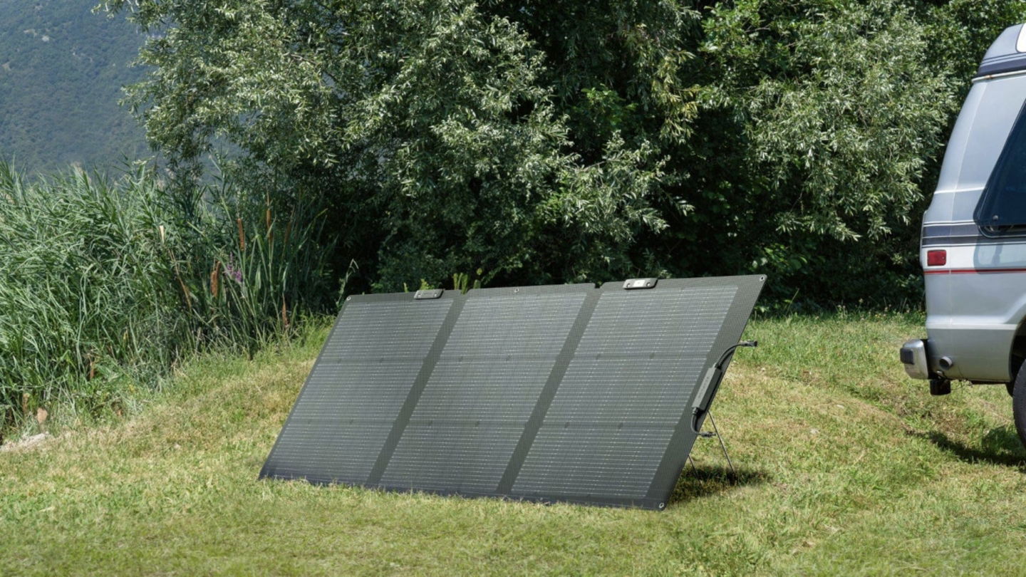 Chollo Black Friday: panel solar portátil, resistente y listo para llevar a cualquier lado