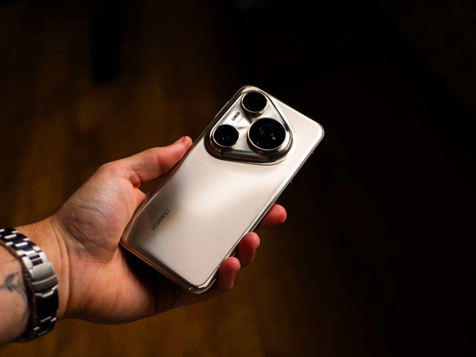 Parte trasera del HUAWEI Pura 80 Ultra